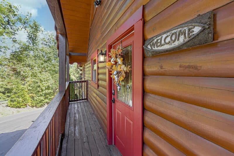 Movie Theater Hot Tub View Mountain Escape Villa Gatlinburg Exteriör bild